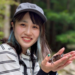 高良 由衣子
